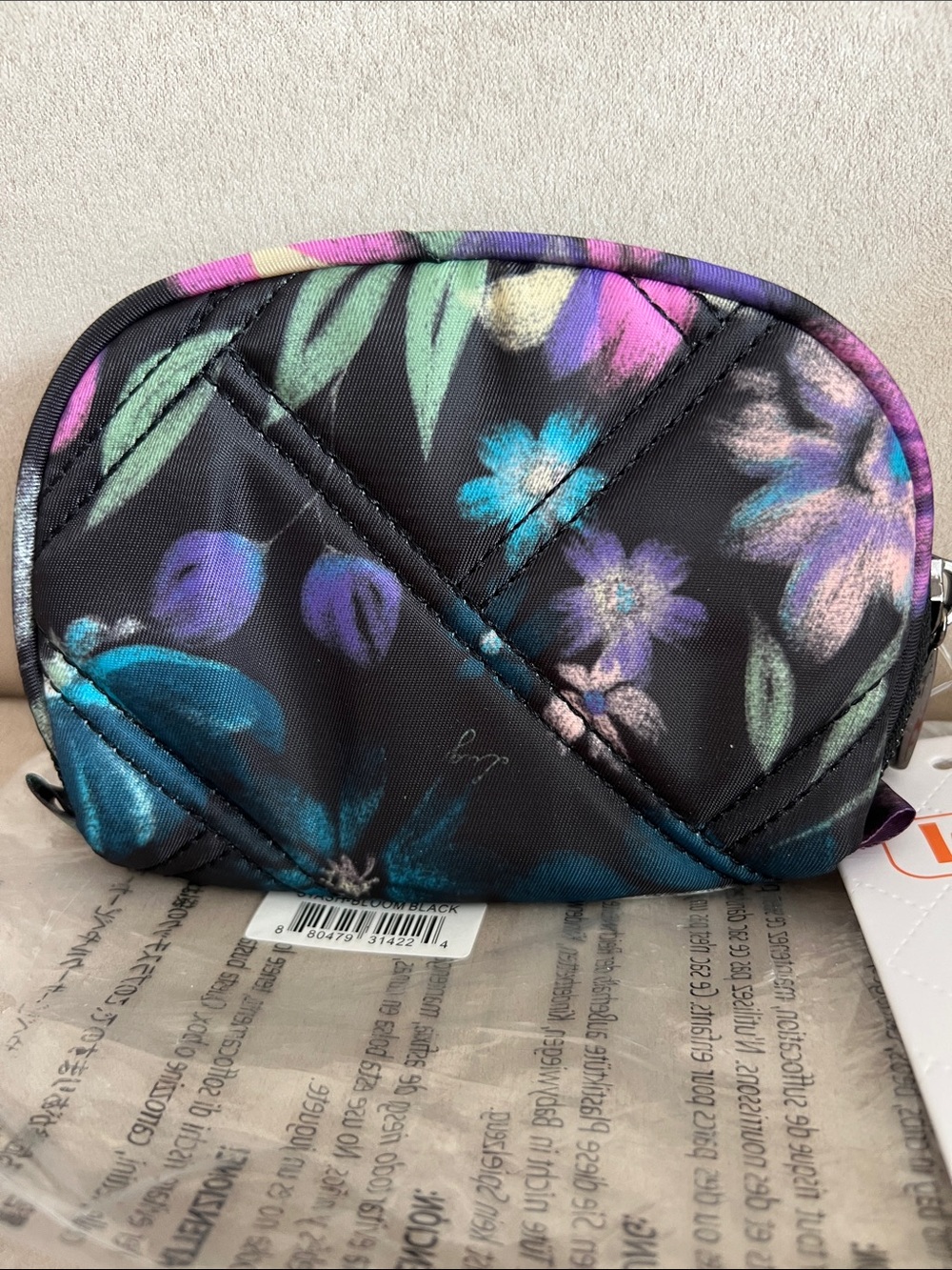 NWT Lug Stash Zip RFID Pouch/Wallet in Bloom Black - Picture 3 of 4